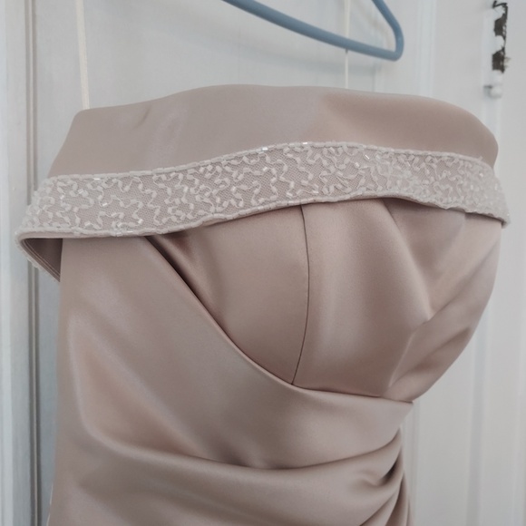 Maggie Sottero Wedding Dress - Picture 8 of 16